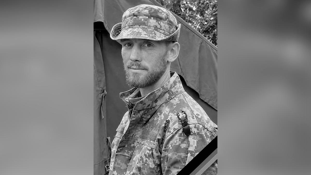 У Петриківській громаді попрощалися із захисником Сергієм Павленком